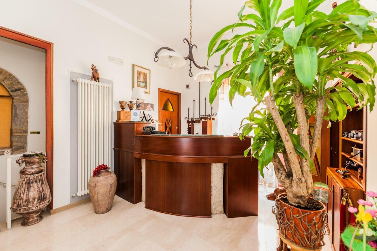 Albergo Della Corte Беневенто Экстерьер фото